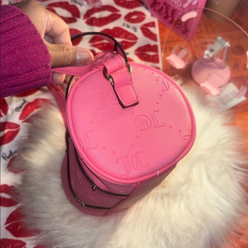 Juicy Couture Pink Barrel Bag - Picture 7 of 11